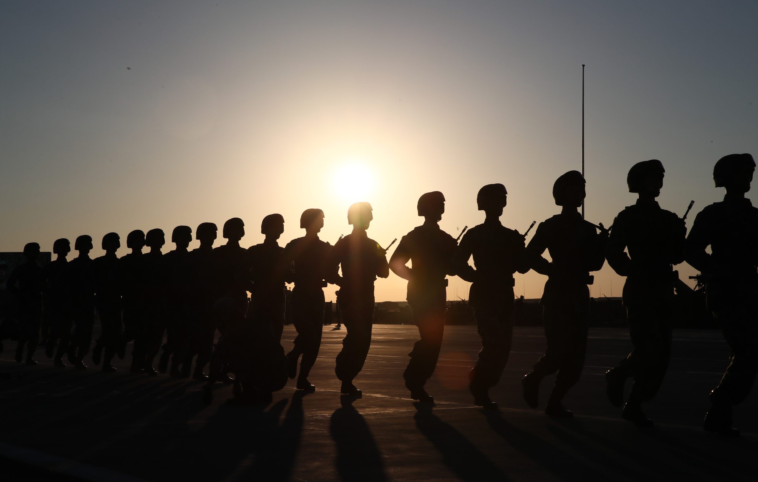 招募100位战友成为【戎程】联合创始人