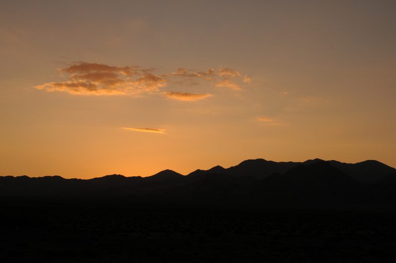 如何走出困境-战友联盟